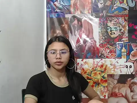SofieLove 01 online show from 10-08-25, 09:07