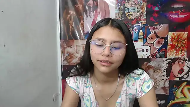 SofieLove 01 online show from 10-20-25, 08:59