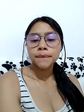 SofieLove 01 online show from 04-05-26, 08:39