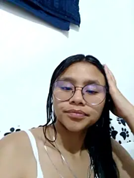 SofieLove 01 online show from 04-06-26, 07:20