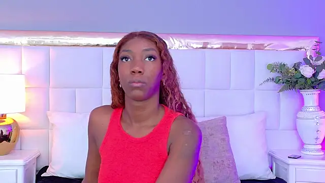 Snapshot of MadeleineHocker chatting on 11-04-25, 01:32 MadeleineHocker online show from 11-04-25, 01:32