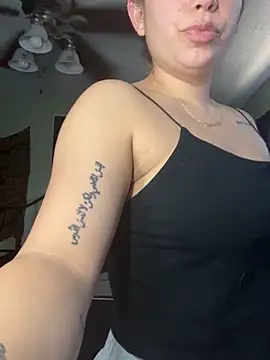 xotufavorita444 online show from 09-17-25, 06:42