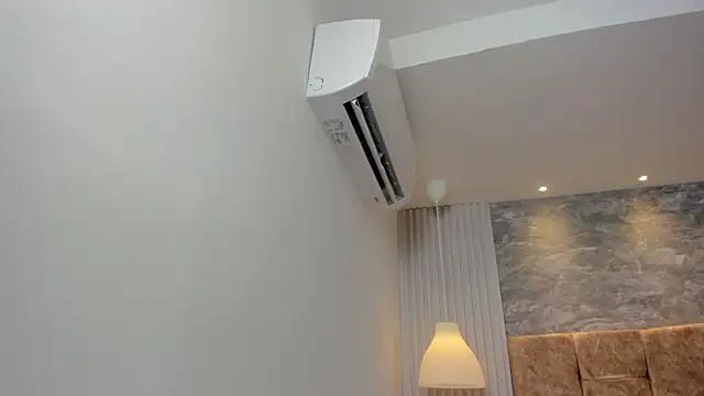 Snapshot of leilapons chatting on 09-26-25, 12:31 leilapons online show from 09-26-25, 12:31