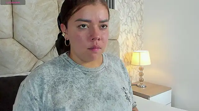 Snapshot of leilapons chatting on 10-17-25, 06:54 leilapons online show from 10-17-25, 06:54