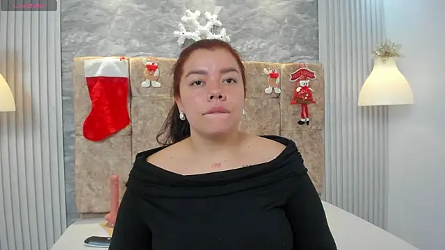 Snapshot of leilapons chatting on 12-21-25, 03:52 leilapons online show from 12-21-25, 03:52