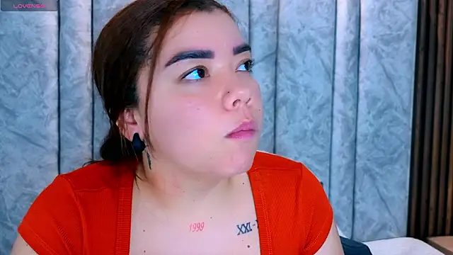 Snapshot of leilapons chatting on 02-24-26, 05:00 leilapons online show from 02-24-26, 05:00