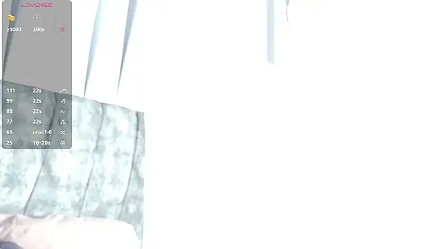 Snapshot of ValeriGallardo17 chatting on 10-18-25, 09:59 ValeriGallardo17 online show from 10-18-25, 09:59