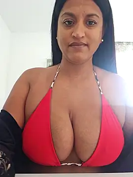 Snapshot of Busty_AriaX chatting on 10-20-25, 08:48 Busty AriaX online show from 10-20-25, 08:48