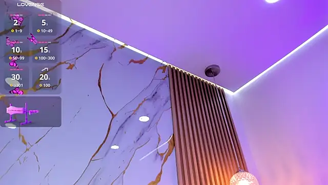 alissaowens  online show from 12-22-25, 11:51