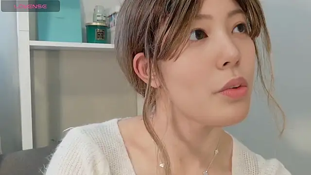 Nana with online show from 02-15-26, 09:11