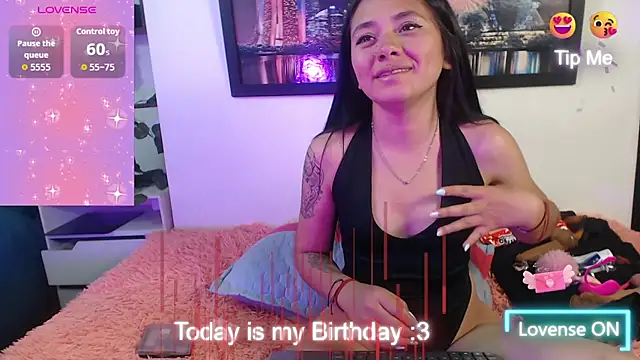 Snapshot of hellenngp chatting on 11-12-25, 08:19 hellenngp online show from 11-12-25, 08:19