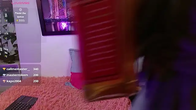 Snapshot of hellenngp chatting on 11-22-25, 08:41 hellenngp online show from 11-22-25, 08:41