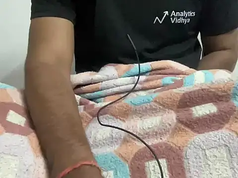 Snapshot of milf_banger121 chatting on 10-26-25, 01:22 milf banger121 online show from 10-26-25, 01:22