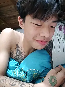 Snapshot of junjun1189 chatting on 11-06-25, 12:11 junjun1189 online show from 11-06-25, 12:11