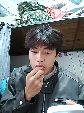 Snapshot of junjun1189 chatting on 11-23-25, 01:38 junjun1189 online show from 11-23-25, 01:38