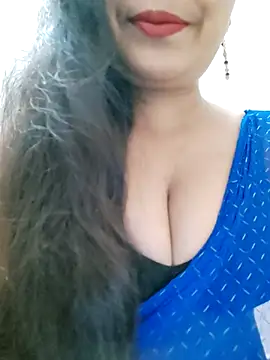 Snapshot of Sofia-ex chatting on 10-29-25, 07:43 Sofia-ex online show from 10-29-25, 07:43