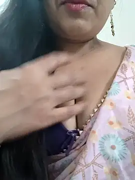 Snapshot of Sofia-ex chatting on 10-31-25, 05:08 Sofia-ex online show from 10-31-25, 05:08