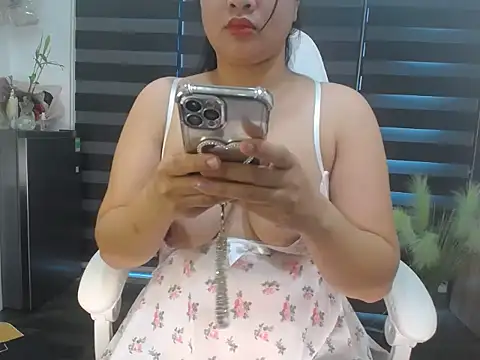 NANA 199k online show from 11-11-25, 04:12