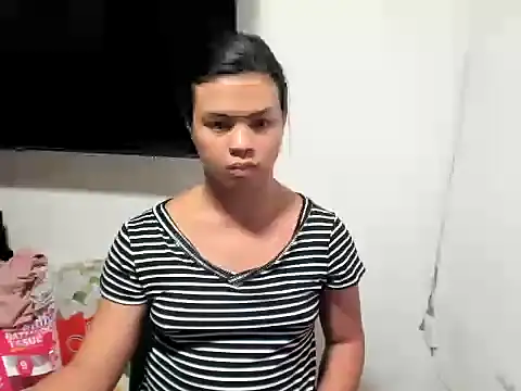 Snapshot of SEXBOMB_GRACE chatting on 06-18-26, 03:05 SEXBOMB GRACE online show from 06-18-26, 03:05