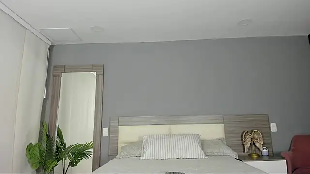 Alaiaguerra online show from 09-20-25, 07:37