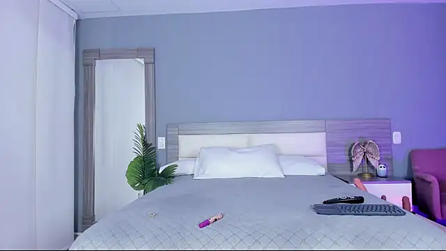 Alaiaguerra online show from 09-22-25, 02:41