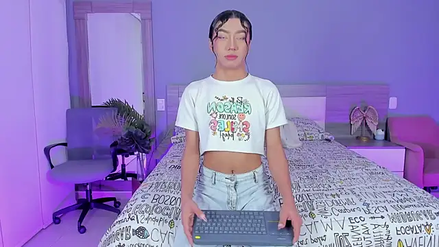 Alaiaguerra online show from 10-15-25, 07:58