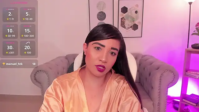 Snapshot of Sharon_breezee chatting on 09-10-25, 03:39 Sharon breezee online show from 09-10-25, 03:39