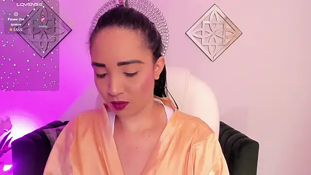 Snapshot of Sharon_breezee chatting on 09-11-25, 03:39 Sharon breezee online show from 09-11-25, 03:39