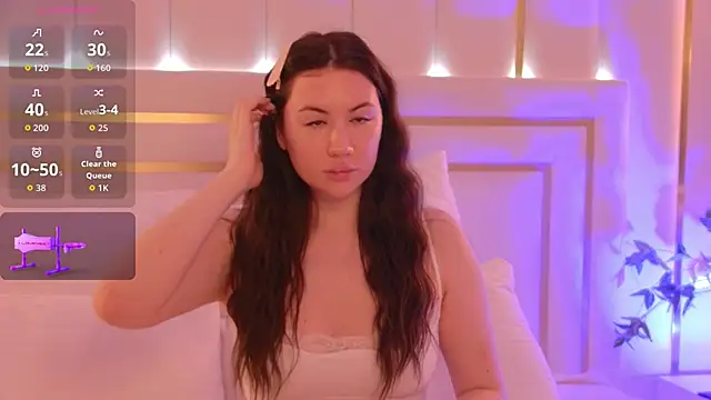 Snapshot of MeganStrain chatting on 10-21-25, 03:07 MeganStrain online show from 10-21-25, 03:07