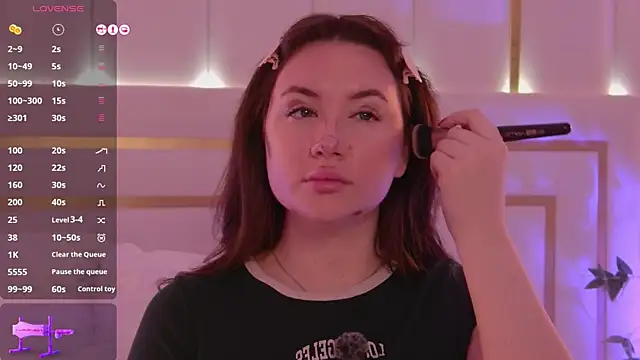 Snapshot of MeganStrain chatting on 11-20-25, 03:18 MeganStrain online show from 11-20-25, 03:18