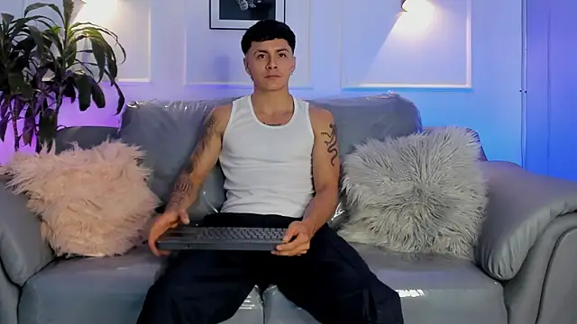 Leo santoro online show from 03-09-26, 02:10