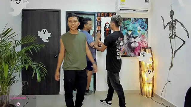 Bisexlifehot   online show from 10-12-25, 11:04