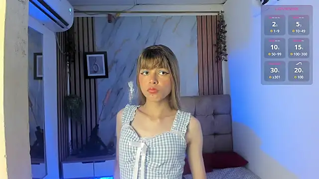 Snapshot of Vanessa_Jenner chatting on 05-21-26, 08:49 Vanessa Jenner online show from 05-21-26, 08:49