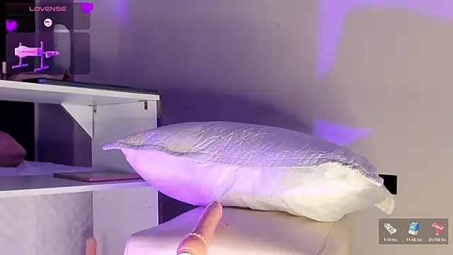  Kendall 19 online show from 03-04-26, 08:15