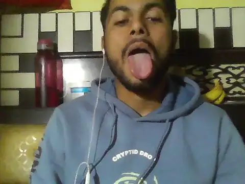 ursdreamperson online show from 12-17-25, 04:18