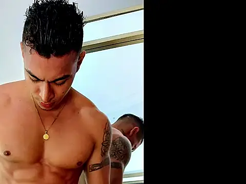 cristopher 22cm online show from 01-08-26, 01:08