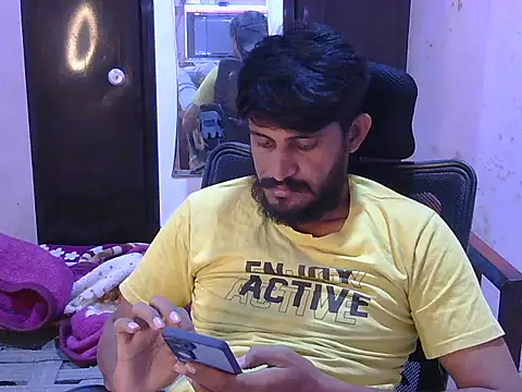 Snapshot of krishjaat43 chatting on 06-19-26, 11:36 krishjaat43 online show from 06-19-26, 11:36