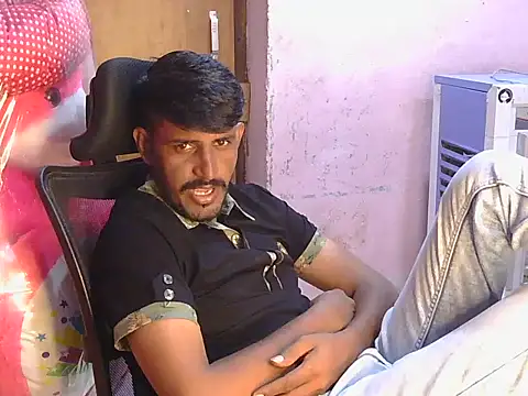 Snapshot of krishjaat43 chatting on 06-29-26, 01:11 krishjaat43 online show from 06-29-26, 01:11