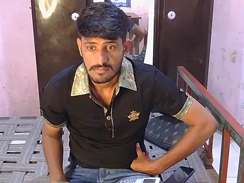 Snapshot of krishjaat43 chatting on 07-10-26, 05:15 krishjaat43 online show from 07-10-26, 05:15