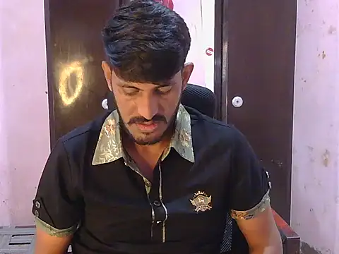 Snapshot of krishjaat43 chatting on 07-11-26, 07:00 krishjaat43 online show from 07-11-26, 07:00