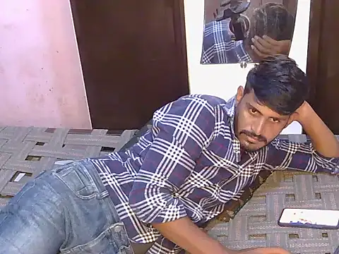 Snapshot of krishjaat43 chatting on 07-12-26, 07:38 krishjaat43 online show from 07-12-26, 07:38