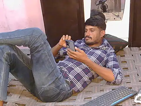 Snapshot of krishjaat43 chatting on 07-13-26, 07:44 krishjaat43 online show from 07-13-26, 07:44