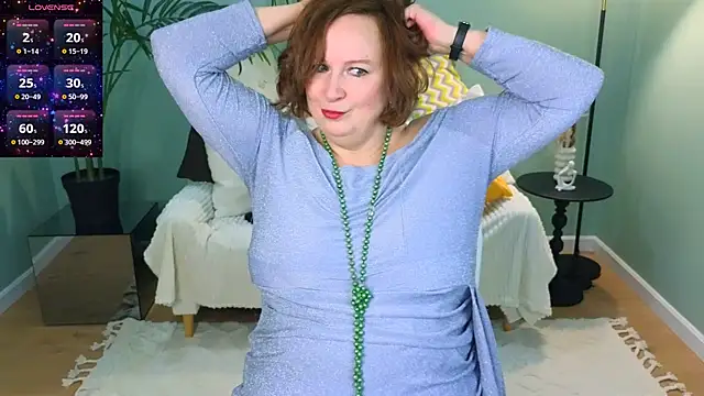 Snapshot of WifeyXRated chatting on 12-31-24, 06:05 WifeyXRated online show from 12-31-24, 06:05