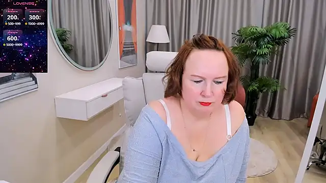 Snapshot of WifeyXRated chatting on 03-14-25, 05:48 WifeyXRated online show from 03-14-25, 05:48