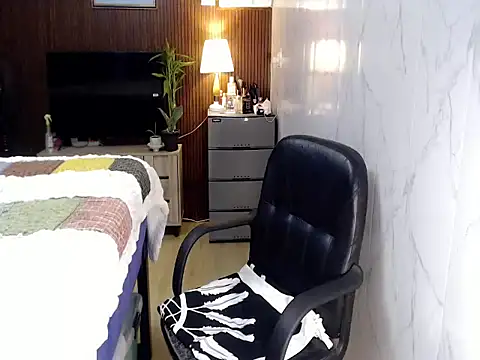 aikatrans asianxx online show from 04-17-26, 10:24