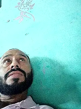 Snapshot of amitkumarkangra chatting on 09-12-25, 12:44 amitkumarkangra online show from 09-12-25, 12:44