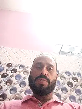 Snapshot of amitkumarkangra chatting on 09-15-25, 07:41 amitkumarkangra online show from 09-15-25, 07:41