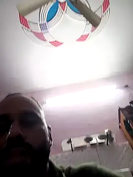 Snapshot of amitkumarkangra chatting on 10-15-25, 12:05 amitkumarkangra online show from 10-15-25, 12:05