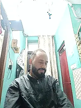 Snapshot of amitkumarkangra chatting on 10-17-25, 12:58 amitkumarkangra online show from 10-17-25, 12:58