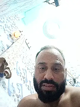 Snapshot of amitkumarkangra chatting on 10-26-25, 01:11 amitkumarkangra online show from 10-26-25, 01:11